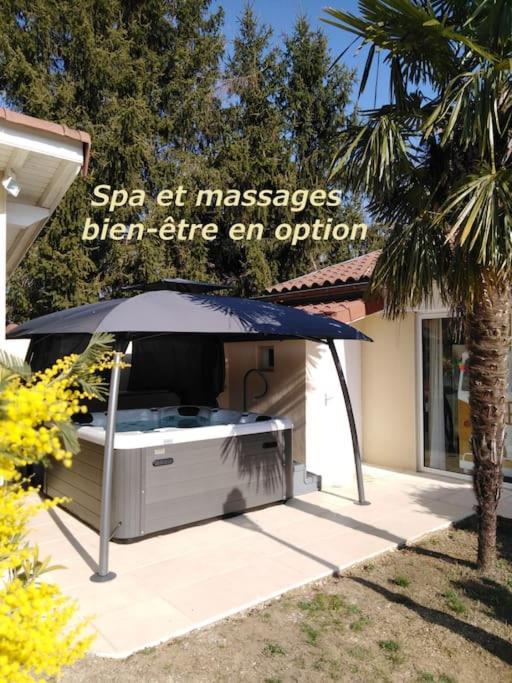 Coeuraccords, Spa & Bien-Etre Au Calme Naturiste Toute L'Annee Saint-Bardoux Pokoj fotografie